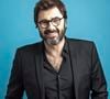 au point de se lâcher sans penser être encore à l'antenne.
Exclusif - Eric Jean-Jean - Backstage de l'émission "Tout le monde chante contre le cancer" au Palais des Congrès à Paris, diffusée le 23 décembre sur W9.