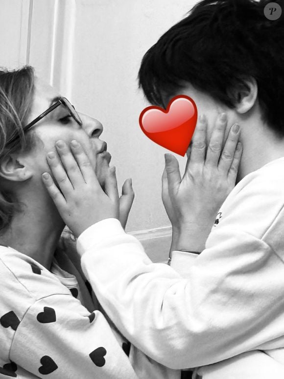 On peut ainsi la voir avec son fils Gabriel et avec son beau-fils Alexandre. 
Instagram @leasalameoff mercredi 31 décembre 2025