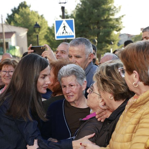 Le roi Felipe VI et la reine Letizia d’Espagne, visitent Letur trois semaines après l'ouragan et les inondations. Europa Press / Bestimage