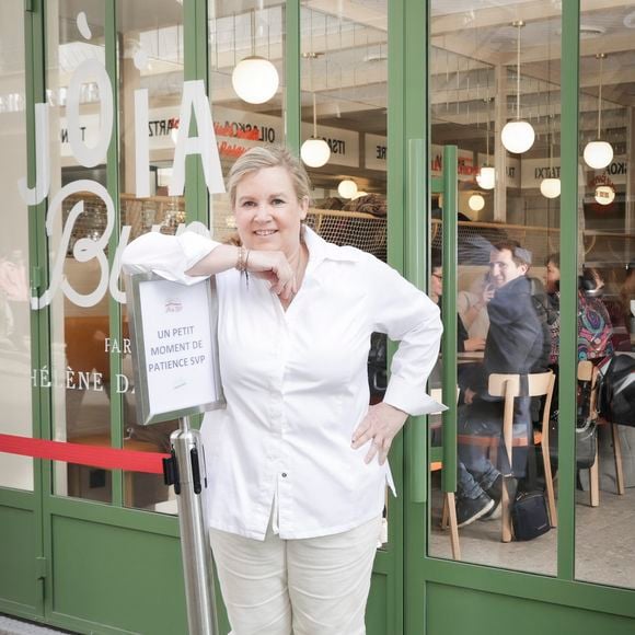 Exclusif - La cheffe étoilée Hélène Darroze vient d'ouvrir un nouveau restaurant bistronomique dédiée aux burgers haut de gamme "Jòia Bun" au 16 de la rue Michodière dans le 2ème arrondissement de Paris, France, le 16 mars 2023.  © Jack Tribeca/Bestimage