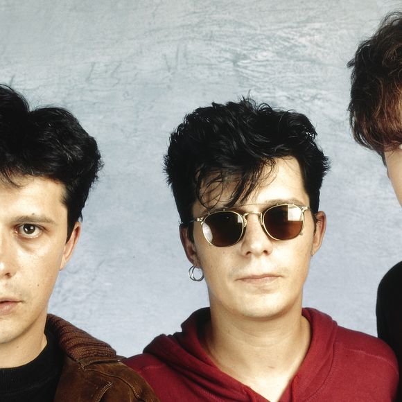 Stéphane est mort prématurément en 1999.

Archive - Portrait du groupe Indochine (Nicola Sirkis, Stephane Sirkis, Dominique Nicolas) à Paris, France, le 30 juin 1992. © Cédric Perrin/Bestimage