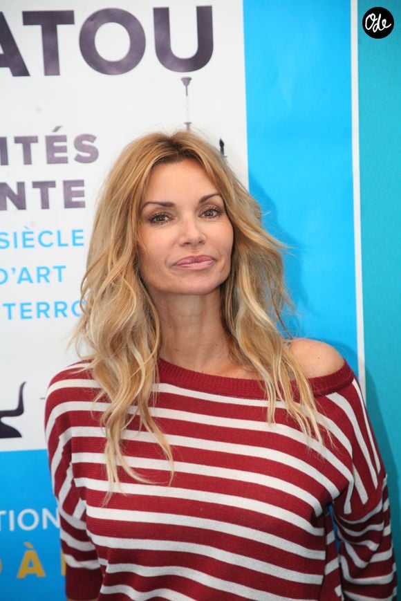 Passés les 50 ans, elle assure se sentir beaucoup plus apaisée et en accord avec elle-même.

 Ingrid Chauvin Marraine de la 99ème edition de la 'Foire de Chatou' sur les antiquités et Brocante à Chatou, le 28 Septembre 2019.
© Jlppa / Bestimage