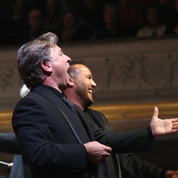 Malade, Roberto Alagna n'a pas pu assurer la fin de son concert au Royal Opera House à Londres.

Concert de Roberto Alagna avec l'Orchestre Colonne à la Salle Gaveau à Paris.

© Bertrand Rindoff / Bestimage