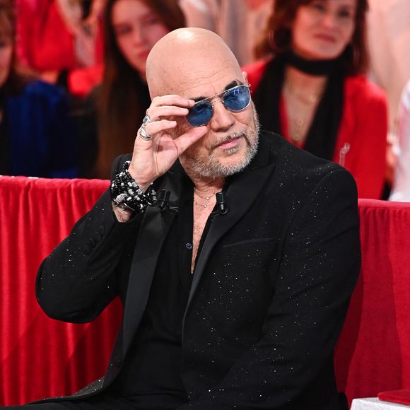 Exclusif - Pascal Obispo - Enregistrement de l'émission Vivement dimanche présentée par Michel Drucker au studio Rive Gauche, diffusée le 16 mars sur France 3, à Paris, France. © Guillaume Gaffiot/Bestimage