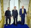 Le président français Emmanuel Macron recoit le président américain élu Donald Trump et le président ukrainien Volodymyr Zelenskiy au palais de l'Élysée après une réunion trilatérale dans le cadre des cérémonies de réouverture de la cathédrale Notre-Dame de Paris, cinq ans et demi après l'incendie, à Paris, France, le 7 décembre 2024. © Ukraine Presidency via Bestimage