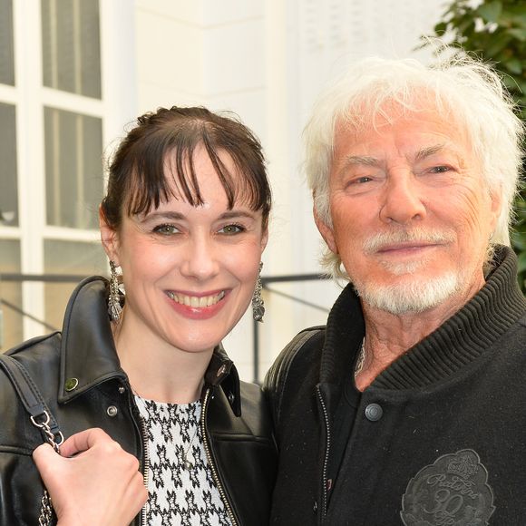Joyeux anniversaire Hugues Aufray ! 

Hugues Aufray et sa compagne Murielle lors du lancement officiel de l'association Serge Gainsbourg au cabaret Don Camilo à Paris. © Guirec Coadic/Bestimage