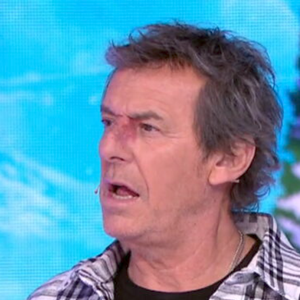 Sur le plateau des "Douze coups de midi", Jean-Luc Reichmann est stupéfait.

Jean-Luc Reichmann sur le plateau des "Douze coups de midi", sur TF1.