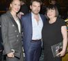 Lilou Fogli a été accueillie à bras ouverts par la mère de Clovis Cornillac, et la photo postée sur Instagram n’est que la confirmation d’une relation complice...

Clovis Cornillac entre sa femme Lilou Fogli et sa mère Myriam Boyer - La 26e nuit des Molières aux Folies Bergère à Paris, le 2 juin 2014. © COADIC GUIREC / BESTIMAGE