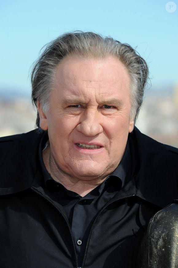 Gérard Depardieu durant le photocall organisé pour la présentation de la saison 2 de la série "Marseille" pour Netflix au Sofitel du Vieux Port à Marseille, le 18 février 2018. 8 nouveaux épisodes qui seront diffusés à partir du 23 février. © Bruno Bebert / Bestimage