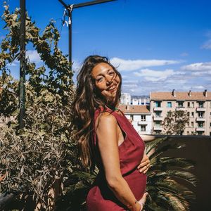 Mais sa gynéco s'est trompée sur la date de début de grossesse

Louise Chabat, fille d'Alain Chabat, est enceinte de son 2e enfant ©Louise Chabat - Instagram