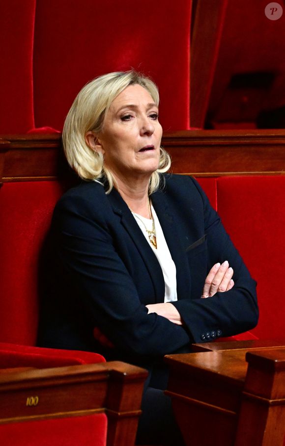 Marine Le Pen - Débat avant le vote d'une motion de censure contre l'article 49.3 du Premier ministre F.Bayrou, le 5 février 2025 à l'Assemblée nationale à Paris. © Christian Liewig / Bestimage