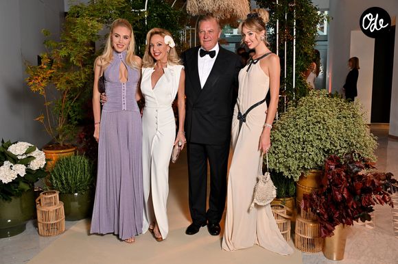 La princesse Maria Carolina de Bourbon des Deux Siciles, la princesse Camilla et le prince Charles de Bourbon des Deux Siciles et la princesse Maria Chiara de Bourbon des Deux Siciles durant le diner de Gala du Grand Prix de Formule 1 de Monaco 2026 en l'honneur du vainqueur Kimi Antonelli, dans la Salle des Etoiles du Sporting de Monaco, le 7 juin 2026.  © Bruno Bebert / Bestimage