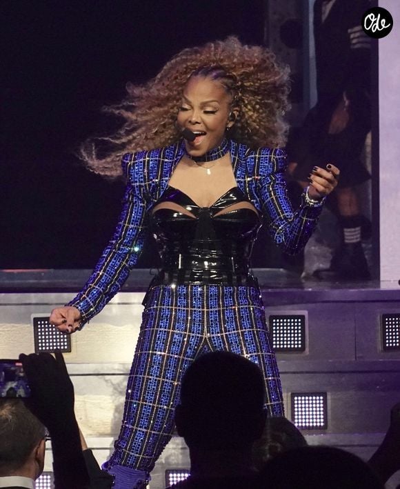 Las Vegas, Nevada, États-Unis : Janet Jackson éblouit le public lors de la première soirée de sa résidence très attendue au Resorts World Theatre, avec un spectacle inoubliable qui annonce une série de concerts mémorables. | 00689970