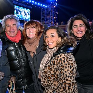 Surya Bonaly, Gérard Holtz, Muriel Mayette-Holtz, Sarah Abitbol, Saragh Doraghi et une amie durant la soirée d'ouverture de la 140eme édition du Carnaval de Nice "Roi des Oceans" à Nice, le 15 février 2025. © Bruno Bebert/Bestimage