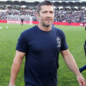 Bixente Lizarazu - A l’occasion des 100 ans du parc Lescure, Bordeaux accueille au stade Chaban-Delmas un match de gala opposant les gloires des Girondins de Bordeaux au Variétés Club de France le mardi 14 mai 2024. © Patrick Bernard/ Bestimage
