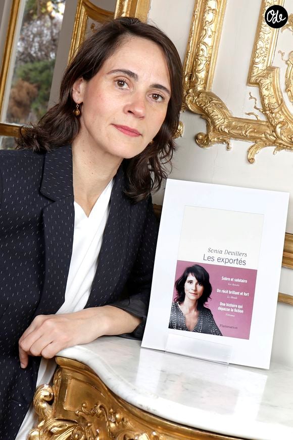 Sonia Devillers est également écrivaine

Portrait de Sonia Devillers à Paris le 25 mars 2023 © Cédric Perrin / Bestimage