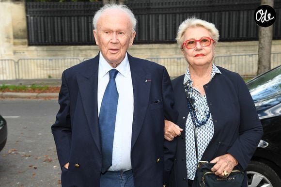 Exclusif -  Philippe Bouvard et sa femme Colette - Arrivées à l'enregistrement de l'émission "Vivement Dimanche" au Studio Gabriel à Paris, le 5 octobre 2022.

© Giancarlo Gorassini / Bestimage