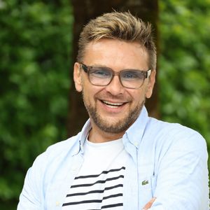 Jeanfi Janssens - Photocall avec l'équipe de l'émission de radio "Les grosses têtes" lors de la 17ème édition du Festival du Film Francophone de Angoulême (FFA). Le 29 août 2024.
© Coadic Guirec / Bestimage