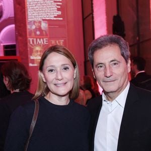 L'animatrice de 64 ans a notamment révélé qu'elle partage désormais un projet inédit avec l'une de ses filles née de son union avec Eric Ghebali, Carla.

Daniela Lumbroso et son mari Eric Ghebali - Soirée de lancement de l’édition française du magazine Time au Petit Palais à Paris le 15 décembre 2025. 
L’édition française sous licence du magazine emblématique Time arrive en kiosque ce jeudi, le 18 décembre 2025. © Rachid Bellak / Bestimage