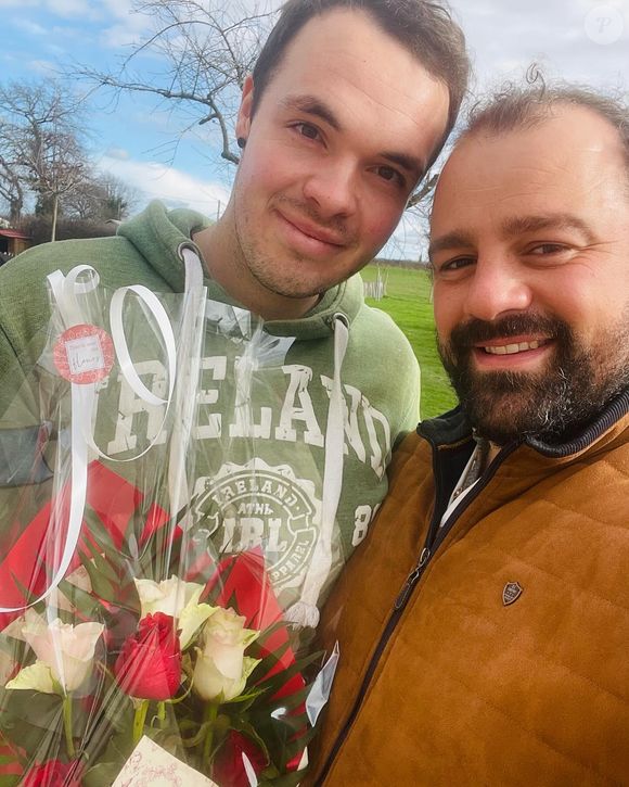 Guillaume Pobeaud (alias Guillaume l'Auvergnat) et Tom de "L'Amour" est dans le pré saison 17 - 14 février 2024 © Instagram