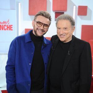 Exclusif - Jeanfi Janssens et Michel Drucker lors de l'enregistrement de l'émission "Vivement dimanche" au studio Rive Gauche, présentée par M. Drucker avec une diffusion sur France 3 le 25 janvier 2026. © Guillaume Gaffiot/Bestimage