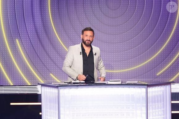 Cyril Hanouna a rassuré les téléspectateurs en déclarant : "Il est possible de faire un talk-show sur la chaîne CStar".

Cyril Hanouna sur le plateau de l’enregistrement de l’émission « Face à Hanouna » présentée par C.Hanouna et diffusée sur C8 © Jack Tribeca / Bestimage