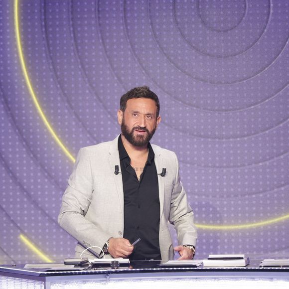 Cyril Hanouna a rassuré les téléspectateurs en déclarant : "Il est possible de faire un talk-show sur la chaîne CStar".

Cyril Hanouna sur le plateau de l’enregistrement de l’émission « Face à Hanouna » présentée par C.Hanouna et diffusée sur C8 © Jack Tribeca / Bestimage