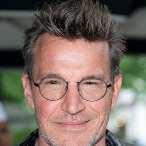 Benjamin Castaldi assiste au 140e anniversaire des Deux Magots à Paris, France, le 29 avril 2024. Photo par Aurore Marechal/ABACAPRESS.COM