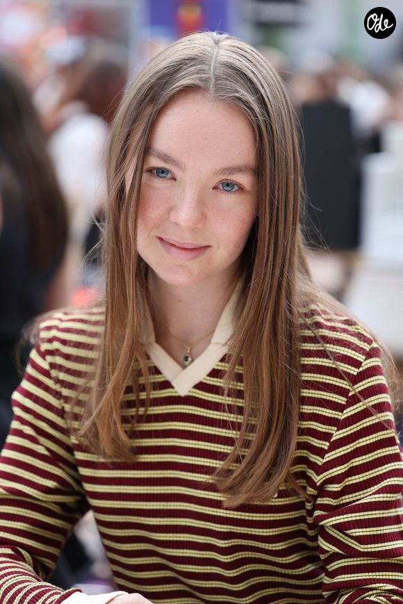 La princesse Alexandra de Hanovre assiste au 5ème festival du Livre de Paris au Grand Palais à Paris, France, le 18 avril 2026.

© Denis Guignebourg/Bestimage