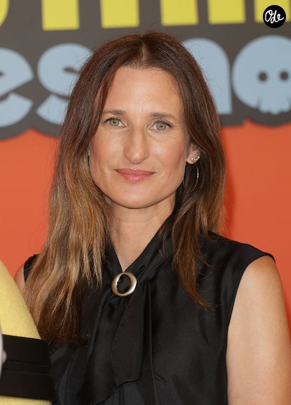 Quand elle n’est pas sur les plateaux de tournage, Camille Cottin partage sa vie avec l'architecte Benjamin Mahon depuis 2005. Ensemble ils ont eu deux enfants, Léon Gabriel né en 2009 et Anna Paloma née en 2015. 

Camille Cottin lors de la première du film "Des Minions et des Monstres" au cinéma le Rex à Paris. 

© Coadic Guirec/Bestimage