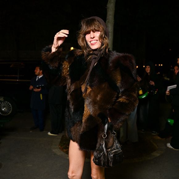 Lou Doillon aux arrivées à l’after Miu Miu Collection Femme Prêt-à-Porter Printemps/Eté 2026 lors de la Fashion Week de Paris (PFW), au restaurant Gigi, à Paris, France, le 6 octobre 2025. © Pierre Perusseau/Bestimage