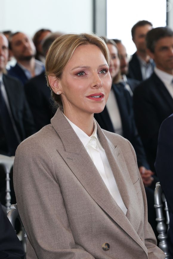 La princesse Charlène de Monaco lors de l’inauguration du nouveau siège de la société Smeg dans le quartier de Fontvieille à Monaco le 15 octobre 2025.

© Claudia Albuquerque / Bestimage