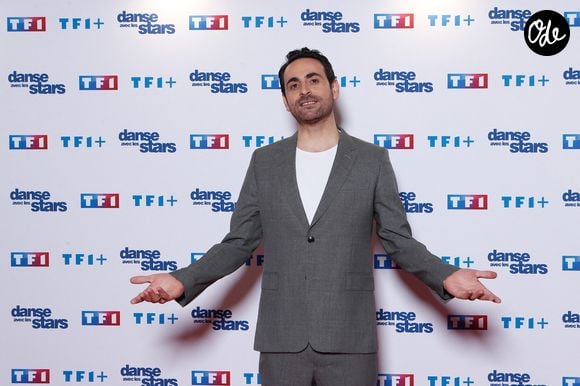 Il faut dire que le cercle familial s'y illustre par son sens de l'humour.

Camille Combal - Photocall pour le lancement de la nouvelle saison de l'émission "Danse avec les stars" à la Tour TF1 à Boulogne-Billancourt. Le 25 janvier 2024.

© Christophe Clovis / Bestimage