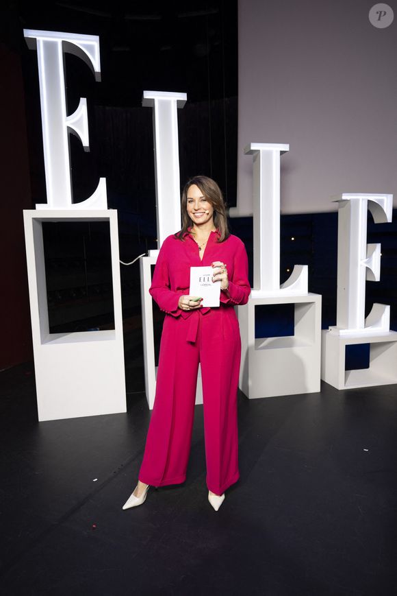 Au-delà de son talent d'animatrice, la pétillante brune se démarque par un sens du style toujours très pointu.

Julia Vignali lors de la soirée des 80 ans du Elle Magazine au Quai Branly à Paris le 10 décembre 2025.

Pierre Perusseau / Bestimage