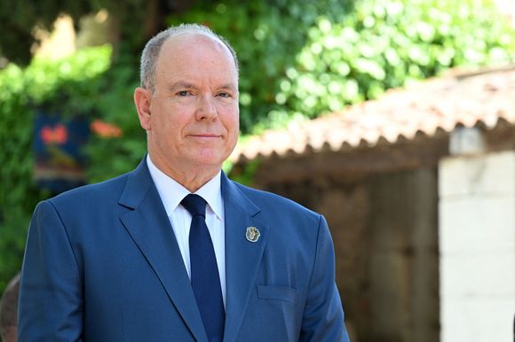 L’idée, évoquée depuis plusieurs années avec le prince Albert II, a finalement pris forme ce printemps sur un espace d’une dizaine de mètres carrés. 

Le prince Albert II de Monaco s'est rendu à Saint Paul de Vence, dans les Alpes-Maritimes, dans le cadre de ses déplacements réguliers dans les collectivités historiquement liées à la Principauté, le 15 juillet 2025. © Bruno Bebert / Bestimage