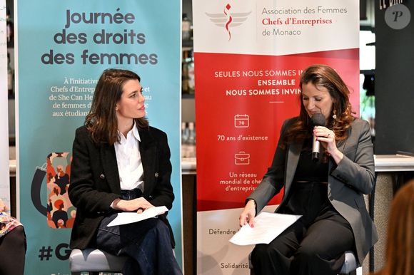 Charlotte Casiraghi a été invitée au 4eme Speed Mentoring, organisé à l'hôtel Columbus à Monaco à l'initiative de SheCanHeCan (SCHC) et l’association des femmes chefs d’entreprises de Monaco (AFCEM), le 5 mars 2025.
La fille de la princesse Caroline de Hanovre a été accueillie par Vibeke Brask Thomsen, fondatrice et directrice de SheCanHeCan et Johanna Houdrouge, présidente de l’AFCEM. Cette manifestation annuelle permet aux jeunes filles dès 11 ans et aux jeunes femmes jusqu’à 25 ans de rencontrer des actives, cheffes de sociétés ou occupant des postes à responsabilités. Une quarantaine de jeunes filles et femmes ont pu échanger avec leurs aînées en poste en Principauté. Le but est d’orienter professionnellement ou de susciter des vocations. Du côté des mentors, une vingtaine de femmes évoluant dans plusieurs secteurs privés étaient présentes aux côtés d’autres du secteur public, telles que Céline Cottalorda, déléguée interministérielle pour le Comité droits des femmes, Elodie Kheng, chef de cabinet du ministre d’Etat, Marine Hugonnet-Grisoul, conseillère nationale, ou encore Marina Ceyssac, haut-commissaire à la protection des droits, des libertés et à la médiation. © Bruno Bebert / Bestimage