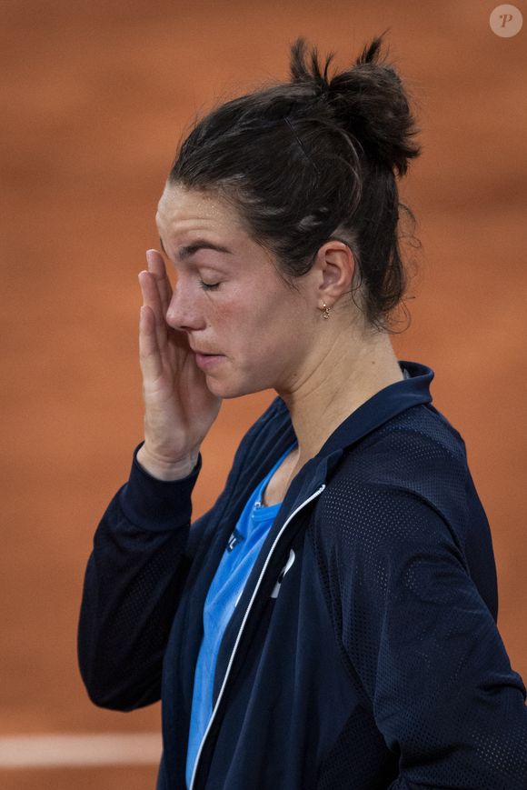La Française Loïs Boisson remporte le quart de finale face à M.Andreeva lors des internationaux de France de Tennis de Roland Garros 2025 (Jour 11), à Paris, France, le 4 juin 2025. © Jacovides-Moreau/Bestimage