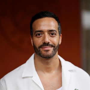 Il s'était hissé jusqu'à la toute dernière étape du casting, en duel final face au comédien Loup-Denis Elion.

Tarek Boudali au village lors des Internationaux de France de Tennis de Roland Garros 2025 (Jour 7), le 31 mai 2025 à Paris.
© Dominique Jacovides / Bestimage
