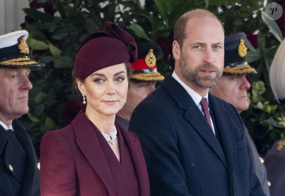 Le prince William, prince de Galles, et Catherine (Kate) Middleton, princesse de Galles lors de la cérémonie de bienvenue pour la visite d'État de l'émir du Qatar Tamim ben Hamad Al-Thani à Londres, Royaume Uni, le 3 décembre 2024. © GoffPhotos/Bestimage