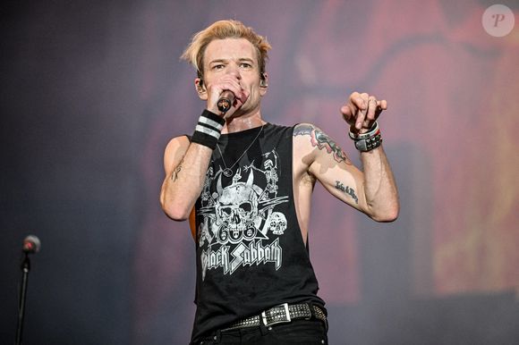 Sum 41 se produisant sur scène lors du festival en plein air Hellfest à Clisson, France, le 16 juin 2023. Photo par Julien Reynaud/APS-Medias/ABACAPRESS.COM
