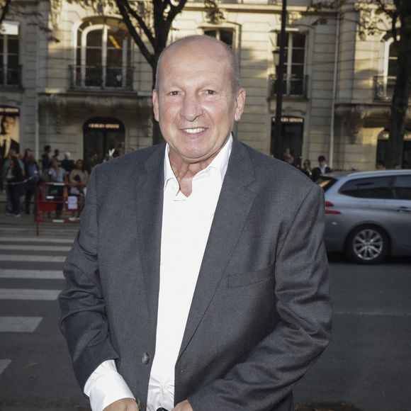 Rolland Courbis arrivant au "Concerto pour la Paix" organisé par Omar Harfouch au Théâtre des Champs Élysées à Paris, France, le 18 Septembre 2024. © Perusseau / Tribeca / Bestimage