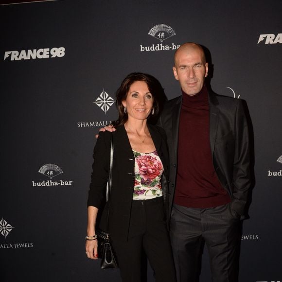 Le champion du monde 98 était présent avec sa femme, Véronique, et trois de leurs enfants, au Palace Merano en Italie. 
Zidane et sa femme Véronique - A l'occasion des 20 ans de la victoire de l'équipe de France, les bleus 98 se sont rendus à un dîner organisé au Buddha Bar avec tous les joueurs et leur famille le 11 juin 2018. © Rachid Bellak/Bestimage