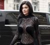 La raison ? La jeune femme vient de perdre un être cher.

Exclusif  - Kylie Jenner à Paris.

Photo : Backgrid USA / Bestimage
