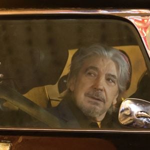 Exclusif - Serge Lama (parrain de la 1ère cérémonie des Victoires de la musique et Victoire d'honneur 2023) et Cyril Féraud lors du tournage secret pour la promotion des victoires de la musique 2025 (40 ans) à Paris, France, le 4 février 2025. © Bestimage