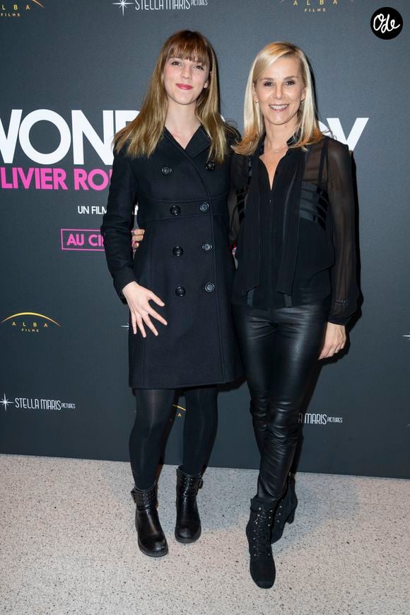 Elle est aujourd'hui âgée de 30 ans. 
Laurence Ferrari et sa fille Laëtitia Hugues à la projection du film documentaire "Wonder Boy - Né Sous X" à l'Assemblée Nationale à Paris, le 27 novembre 2019. © Olivier Borde/Bestimage