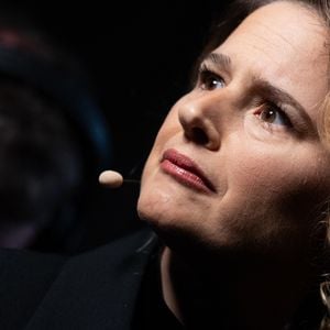 Exclusif - Elodie Poux - Backstage avec les invités pour l'enregistrement de l'émission "La chanson secrète N°14", présentée par N.Aliagas et diffusée le 26 décembre sur TF1, à Paris, France, le 9 décembre 2025. © Jacovides-Moreau/Bestimage