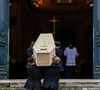 La famille de Catherine Laborde unie pour ses obsèques
Arrivées aux obsèques de C.Laborde en l’église Saint-Roch à Paris. L'ancienne présentatrice météo de TF1 était atteinte de la maladie neurodégénérative à corps de Lewy.
© Jacovides - Moreau / Bestimage