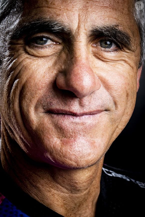 Présentation du vélo d'appartement Technogym Ride par Laurent Jalabert à Paris le 17 mai 2022.

Photo : JB Autissier / Panoramic / Bestimage