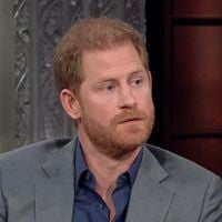 Il ne va pas rester les bras croisés : Harry va revenir à Londres, son frère William et son père Charles vont entendre parler de lui