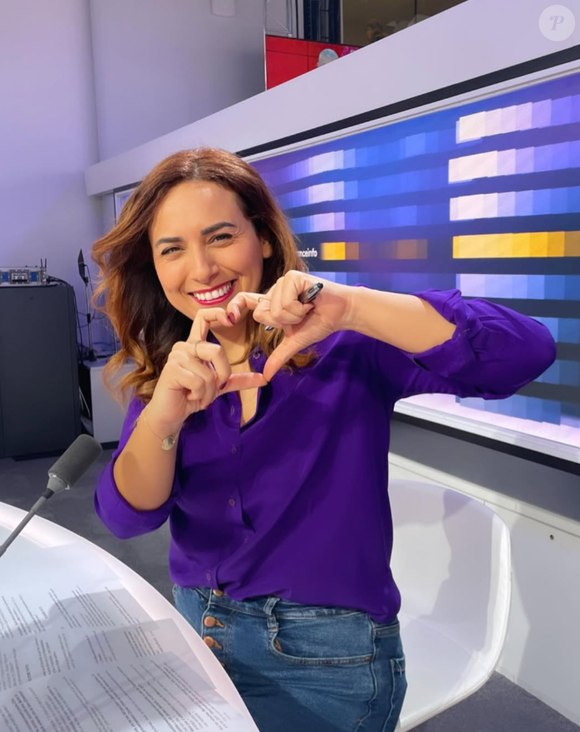 Et elle n'est pas la seule à débarquer dans l'équipe de Caroline Roux ! 

Salhia Brakhlia sur le plateau de l'une de ses émissions - Instagram